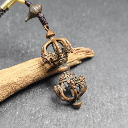 Tibetan Vajra Amulet - Protective Charm - 47 - Tibetan Buddhist amulet, detailed view