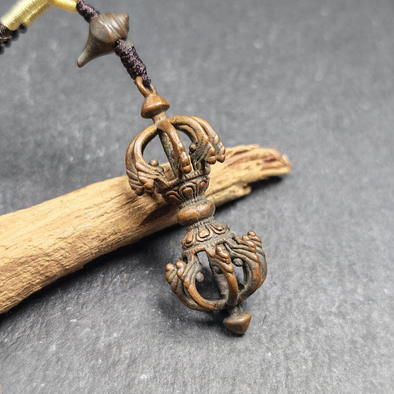 Tibetan Vajra Amulet - Protective Charm - 47 - Tibetan Buddhist amulet, detailed view