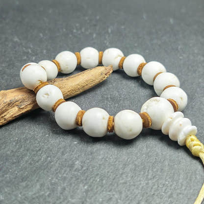 Tibetan Conch Shell Wrist Mala - Tibetan Buddhist mala beads, view 5