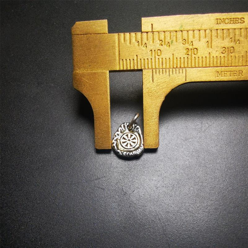 Amulet,Wheel Pendant for Prayer Bead 0.43" - Tibetan Buddhist amulet, view 4