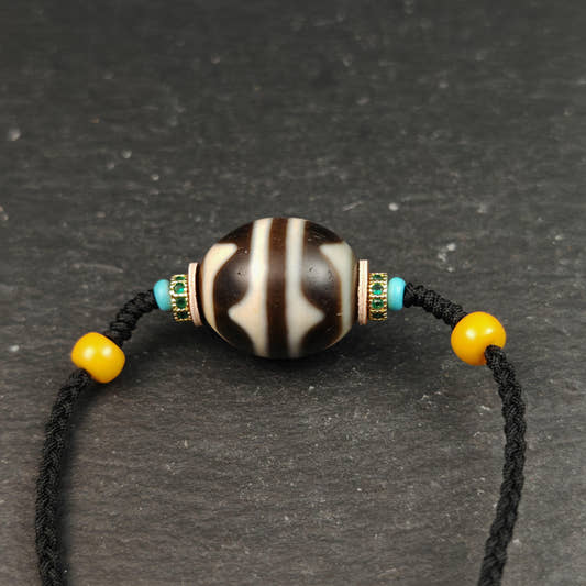 Tiger Tooth Dzi Bead Collarbone Pendant Necklace | Round Dalo Dzi