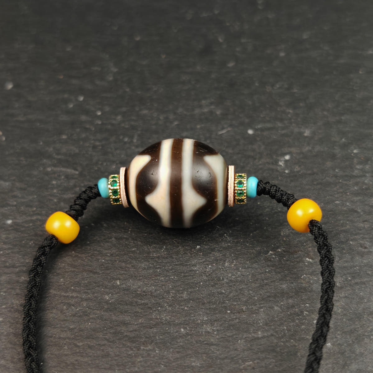 Tiger Tooth Dzi Bead Collarbone Pendant Necklace | Round Dalo Dzi