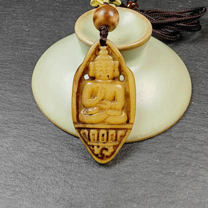 Authentic Handcarved Shakyamuni Pendant - Old Tibetan Amulet