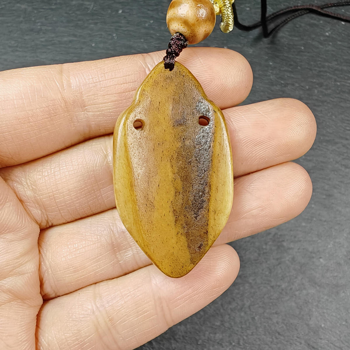 Authentic Handcarved Shakyamuni Pendant - Old Tibetan Amulet