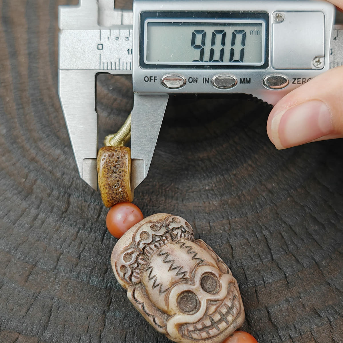 Citipati Skull Protective Charm,Vintage Tibetan Amulet,Made of Deer Antlers and Kapala