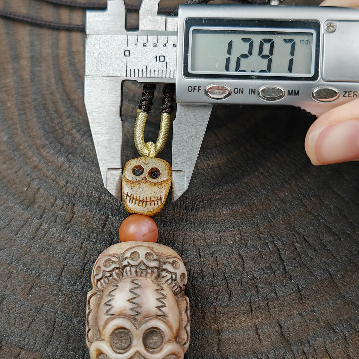 Citipati Skull Protective Charm,Vintage Tibetan Amulet,Made of Deer Antlers and Kapala