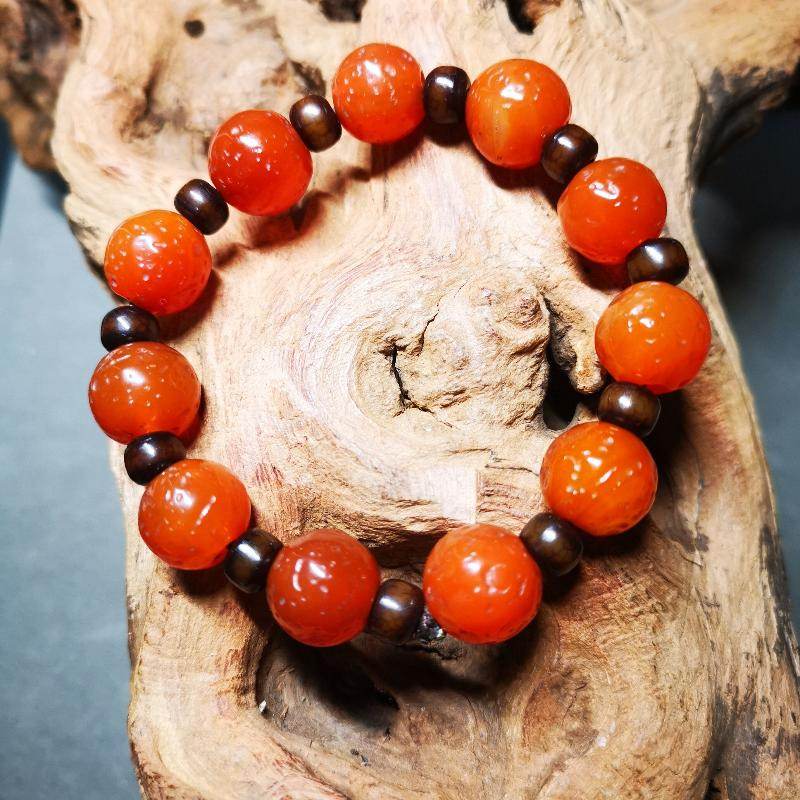 Nanhong Red Agate Bracelet,Amulet Mala Bracelet - Tibetan Buddhist mala beads, detailed view